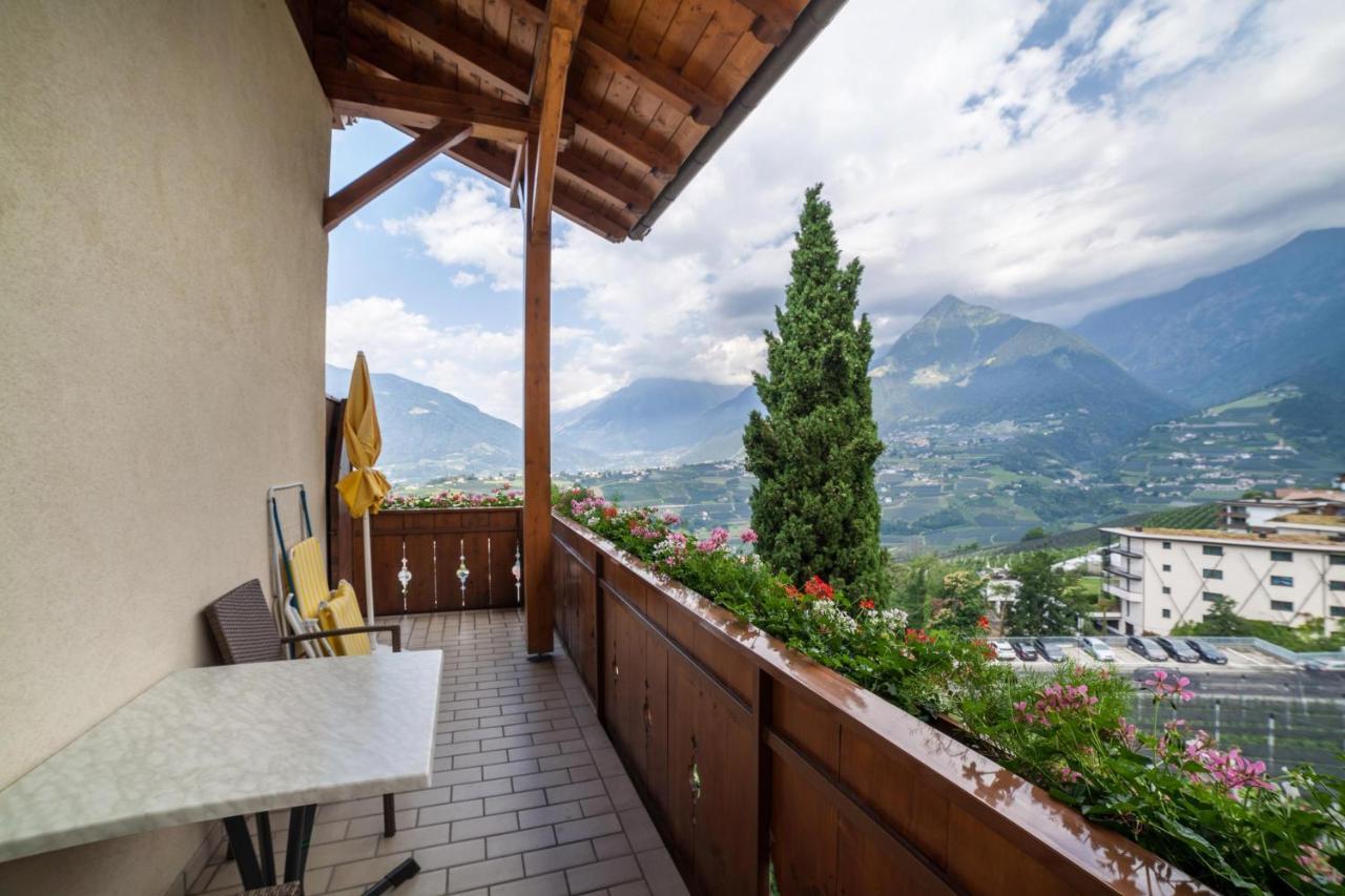 Hahnenkamm Rainegg Apartment Schenna Exterior photo